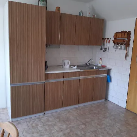 Apartman V Rodinnem Dome Apartment *