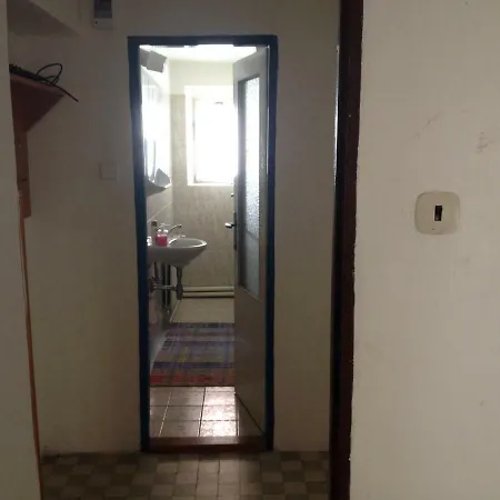 Apartman V Rodinnem Dome *